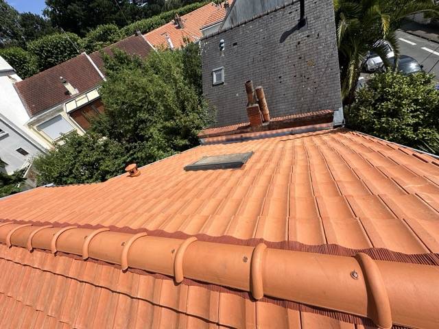 Changement de la toiture avec faîtage