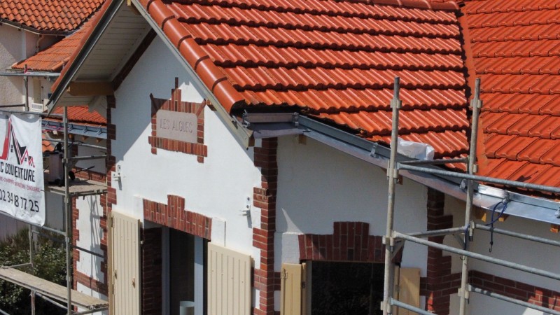 installation des gouttières de façade